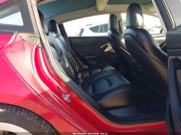 5YJ3E1EA0NF304413 2022 TESLA MODEL 3 - Image 8