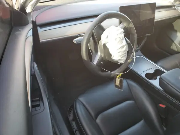 5YJ3E1EA0NF304833 2022 TESLA MODEL 3 - Image 8