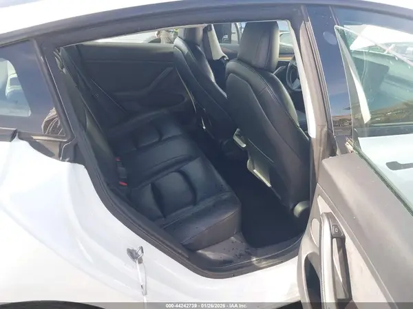 5YJ3E1EA0NF310728 2022 TESLA MODEL 3 - Image 8