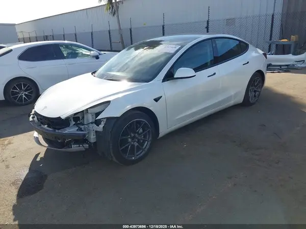 5YJ3E1EA0NF323415 2022 TESLA MODEL 3 - Image 2