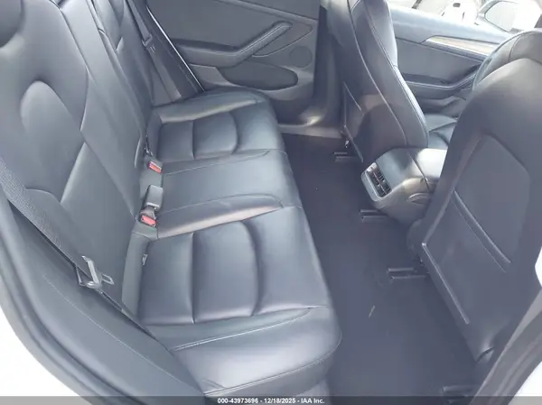 5YJ3E1EA0NF323415 2022 TESLA MODEL 3 - Image 8