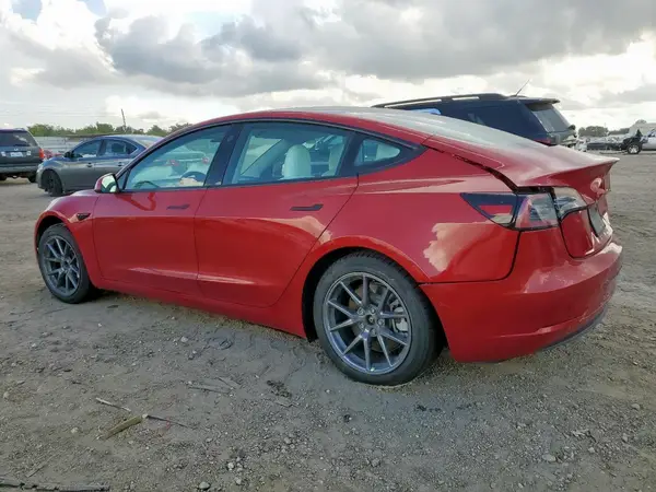 5YJ3E1EA0NF326833 2022 TESLA MODEL 3 - Image 2