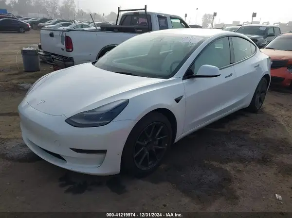 5YJ3E1EA0NF336522 2022 TESLA MODEL 3 - Image 2