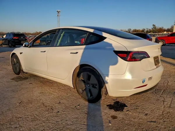 5YJ3E1EA0NF343485 2022 TESLA MODEL 3 - Image 2