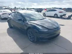 5YJ3E1EA0NF352199 2022 TESLA MODEL 3
