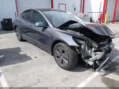 5YJ3E1EA0NF352462 2022 TESLA MODEL 3