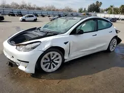 5YJ3E1EA0NF352803 2022 TESLA MODEL 3