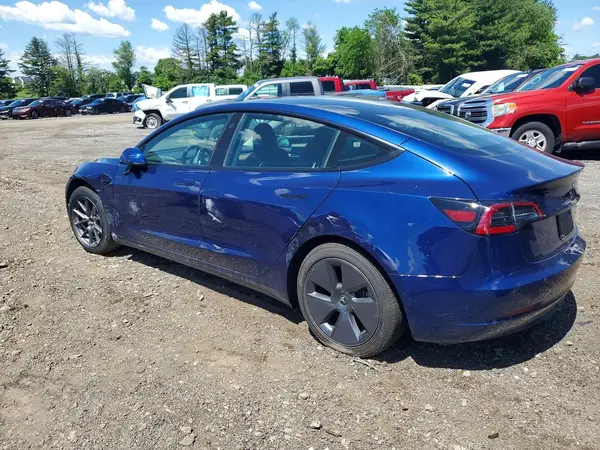 5YJ3E1EA0NF355605 2022 TESLA MODEL 3 - Image 2