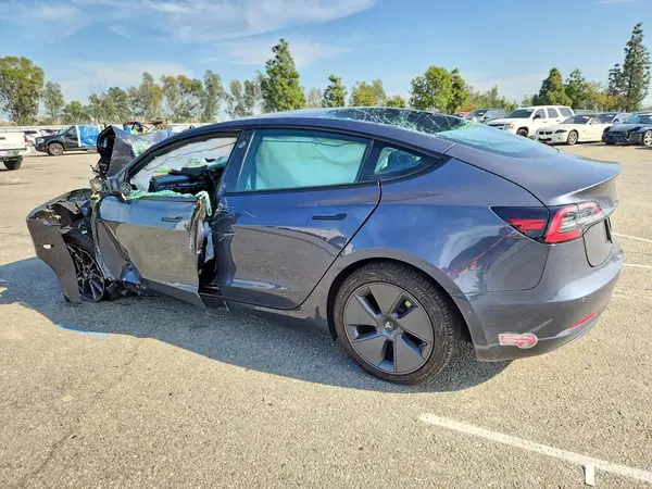 5YJ3E1EA0NF358729 2022 TESLA MODEL 3 - Image 2