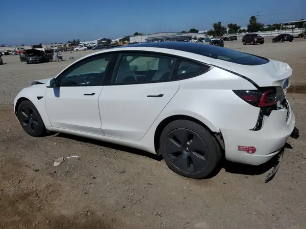 5YJ3E1EA0NF361436 2022 TESLA MODEL 3 - Image 2