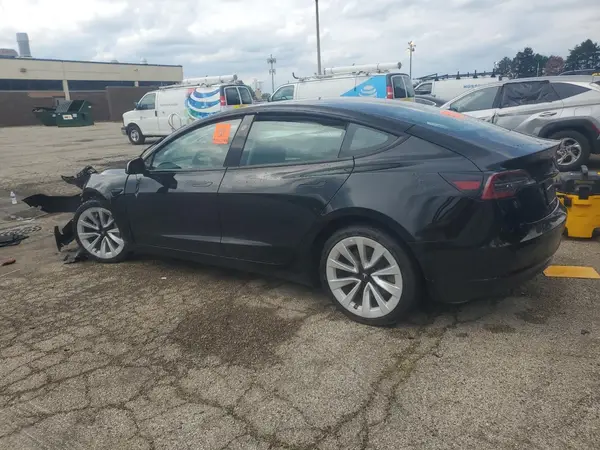 5YJ3E1EA0NF369309 2022 TESLA MODEL 3 - Image 2