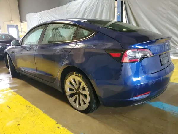 5YJ3E1EA0NF369553 2022 TESLA MODEL 3 - Image 2