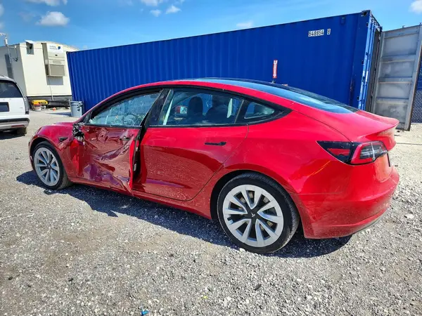 5YJ3E1EA0NF369827 2022 TESLA MODEL 3 - Image 2