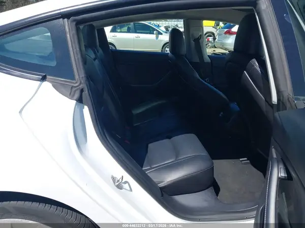 5YJ3E1EA0NF369939 2022 TESLA MODEL 3 - Image 8
