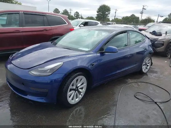 5YJ3E1EA0NF370475 2022 TESLA MODEL 3 - Image 2