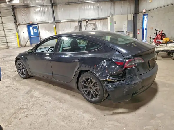 5YJ3E1EA0NF370895 2022 TESLA MODEL 3 - Image 2