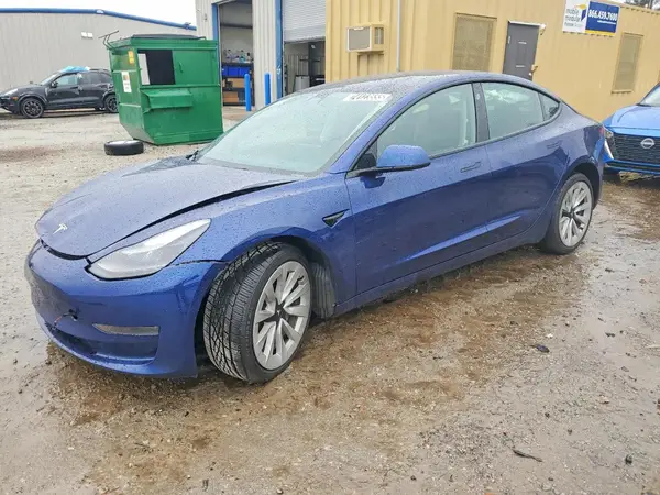 5YJ3E1EA0NF371335 2022 TESLA MODEL 3 - Image 1