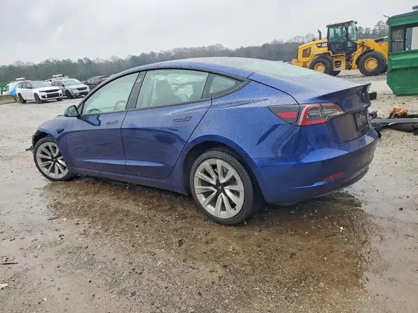 5YJ3E1EA0NF371335 2022 TESLA MODEL 3 - Image 2