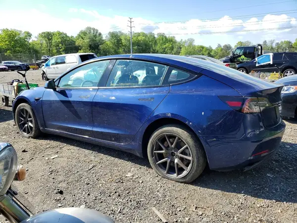 5YJ3E1EA0NF371531 2022 TESLA MODEL 3 - Image 2