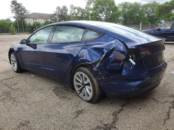 5YJ3E1EA0NF371576 2022 TESLA MODEL 3 - Image 2