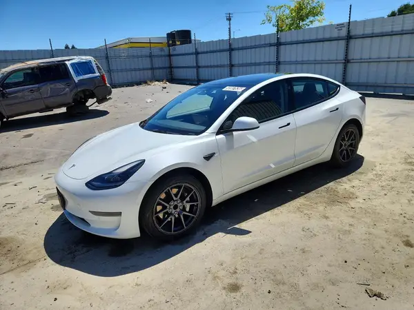 5YJ3E1EA0NF371867 2022 TESLA MODEL 3 - Image 1