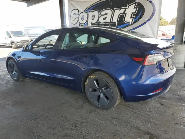 5YJ3E1EA0NF372176 2022 TESLA MODEL 3 - Image 2