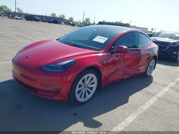 5YJ3E1EA0NF372226 2022 TESLA MODEL 3 - Image 2