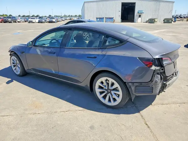 5YJ3E1EA0NF375191 2022 TESLA MODEL 3 - Image 2