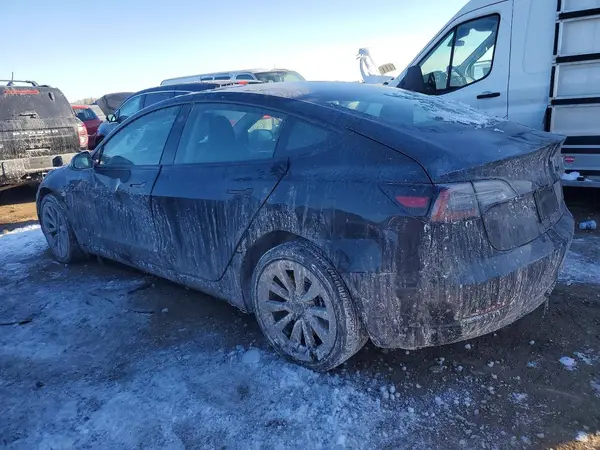 5YJ3E1EA0PF382581 2023 TESLA MODEL 3 - Image 2
