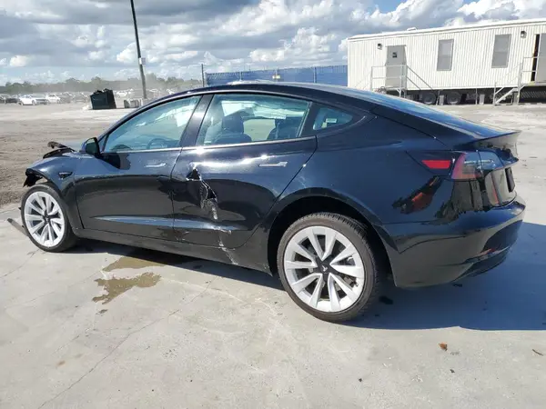 5YJ3E1EA0PF394696 2023 TESLA MODEL 3 - Image 2