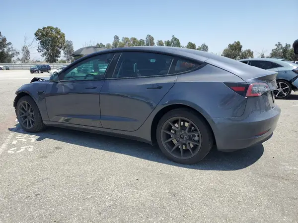 5YJ3E1EA0PF395217 2023 TESLA MODEL 3 - Image 2
