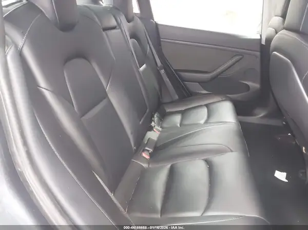 5YJ3E1EA0PF396562 2023 TESLA MODEL 3 - Image 8