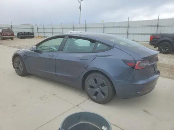 5YJ3E1EA0PF397095 2023 TESLA MODEL 3 - Image 2