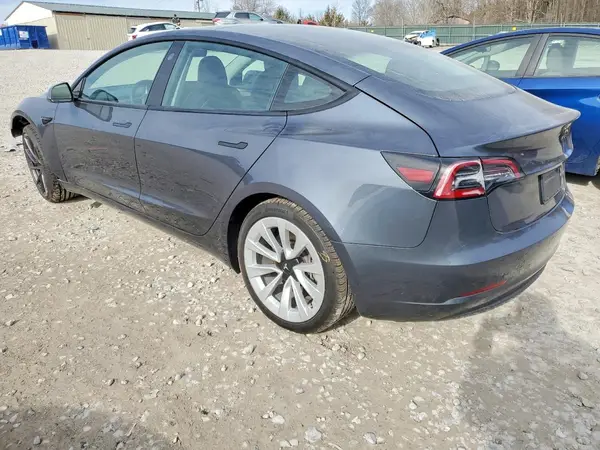 5YJ3E1EA0PF402098 2023 TESLA MODEL 3 - Image 2