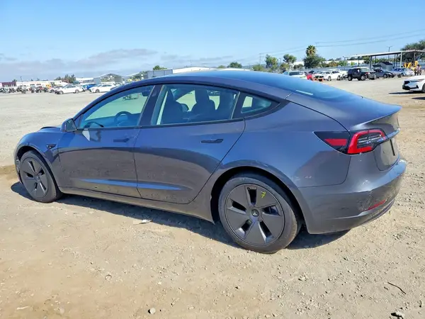 5YJ3E1EA0PF411514 2023 TESLA MODEL 3 - Image 2