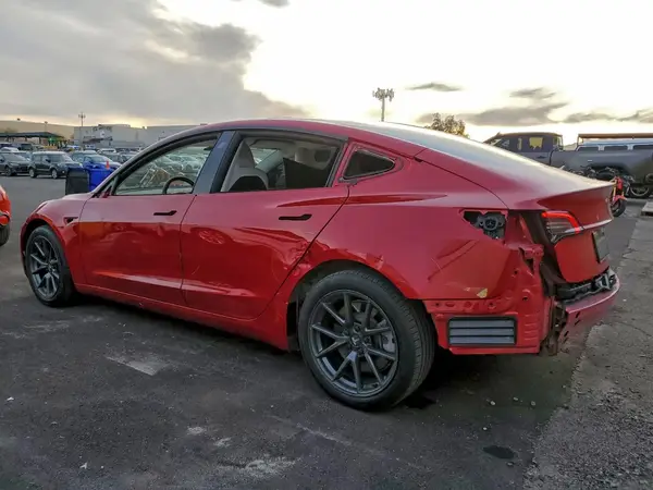 5YJ3E1EA0PF429009 2023 TESLA MODEL 3 - Image 2