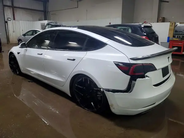 5YJ3E1EA0PF429107 2023 TESLA MODEL 3 - Image 2