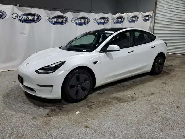 5YJ3E1EA0PF431407 2023 TESLA MODEL 3 - Image 1