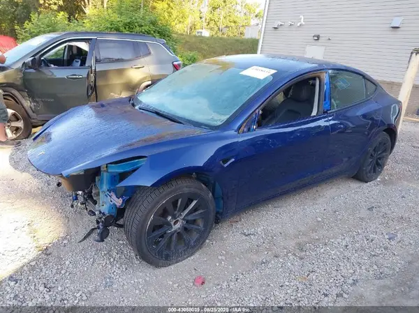 5YJ3E1EA0PF431925 2023 TESLA MODEL 3 - Image 2