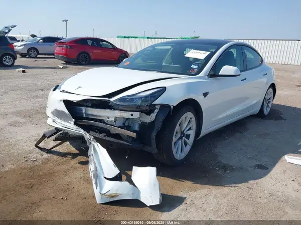 5YJ3E1EA0PF434677 2023 TESLA MODEL 3 - Image 2