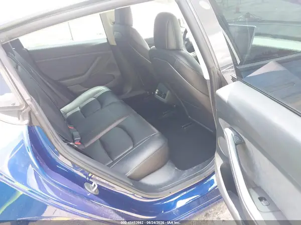 5YJ3E1EA0PF435957 2023 TESLA MODEL 3 - Image 8