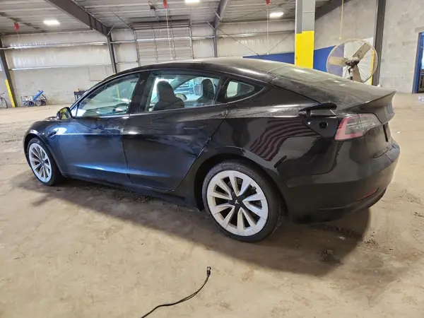 5YJ3E1EA0PF446859 2023 TESLA MODEL 3 - Image 2