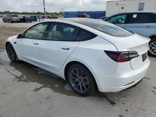 5YJ3E1EA0PF448305 2023 TESLA MODEL 3 - Image 2
