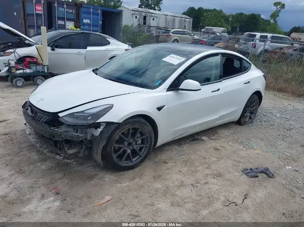 5YJ3E1EA0PF448661 2023 TESLA MODEL 3 - Image 2