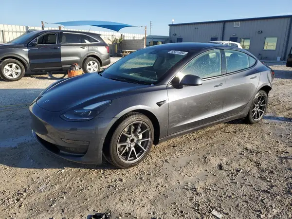 5YJ3E1EA0PF449129 2023 TESLA MODEL 3 - Image 1