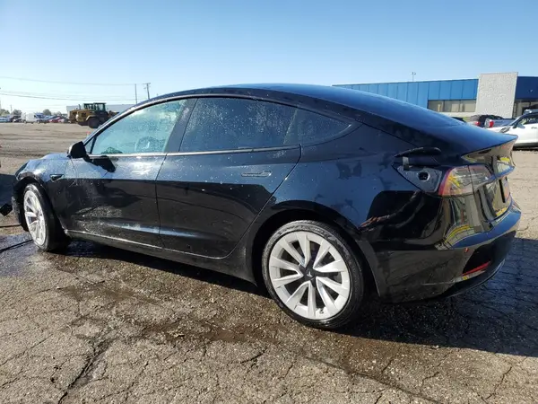 5YJ3E1EA0PF452113 2023 TESLA MODEL 3 - Image 2