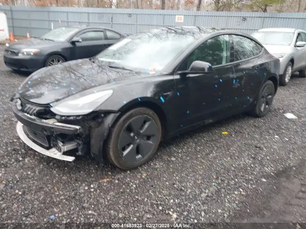 5YJ3E1EA0PF453200 2023 TESLA MODEL 3 - Image 2