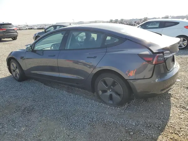 5YJ3E1EA0PF455433 2023 TESLA MODEL 3 - Image 2