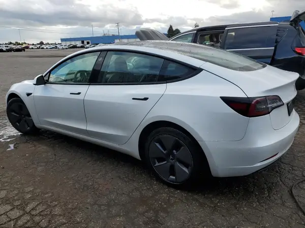 5YJ3E1EA0PF457344 2023 TESLA MODEL 3 - Image 2