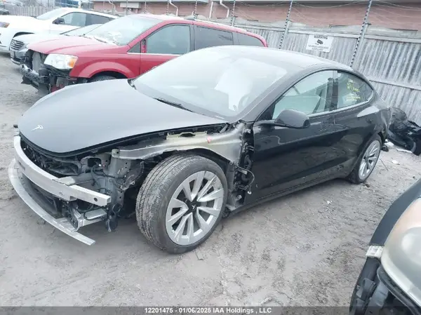 5YJ3E1EA0PF470224 2023 TESLA MODEL 3 - Image 2